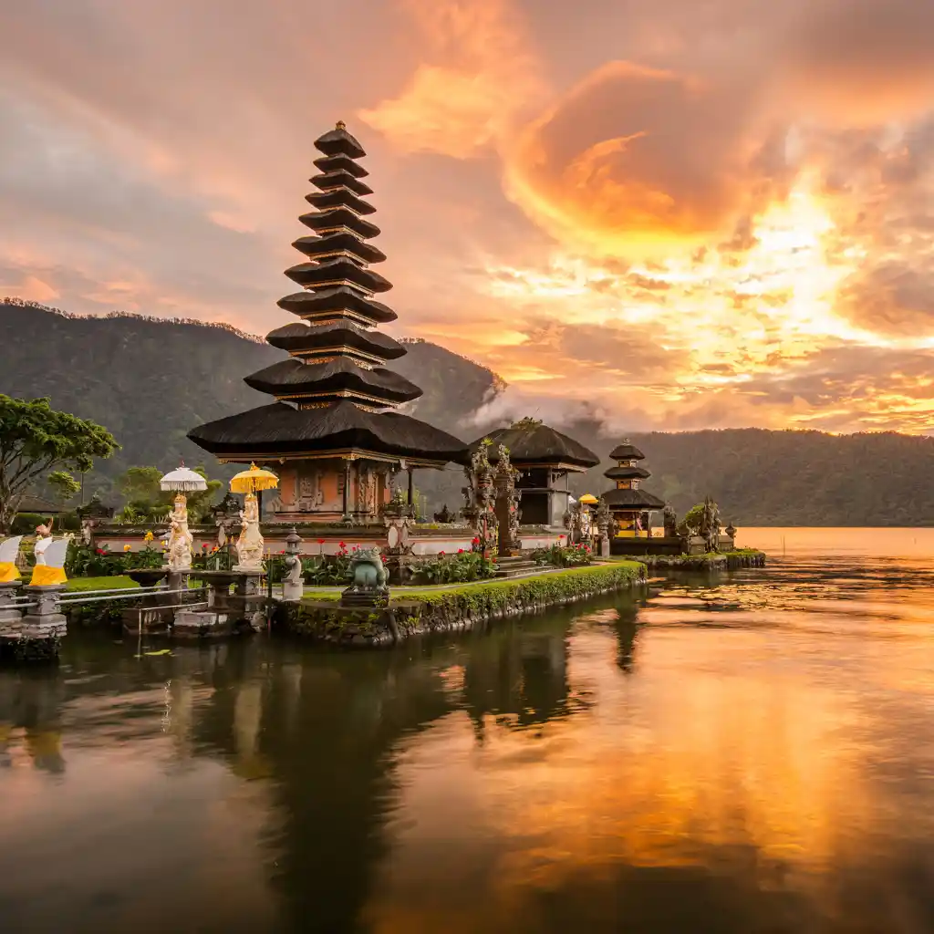 Bali 2025: Best Romantic Places, Beautiful Beaches & Rich