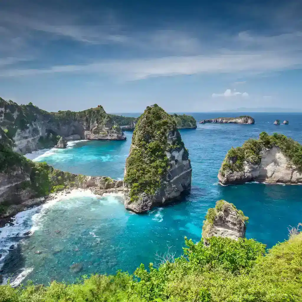 Discover Vietnam: Rich Culture, Beautiful Nature & Charm